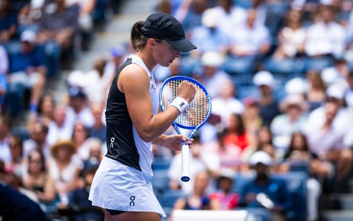 斯瓦泰克2-1险胜拉门斯,晋级美网女单32强